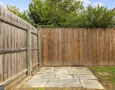 111 Nottoway Drive - Photo Thumbnail 31