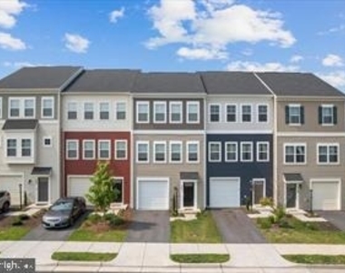 262 Norland Knoll Drive - Photo Thumbnail 2