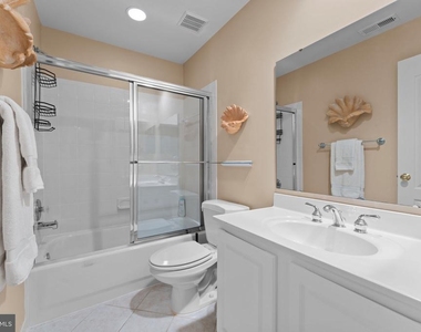 4304 Lorcom Lane - Photo Thumbnail 35