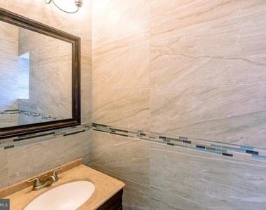 2627 E Thompson Street - Photo Thumbnail 7
