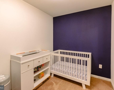 2627 E Thompson Street - Photo Thumbnail 15