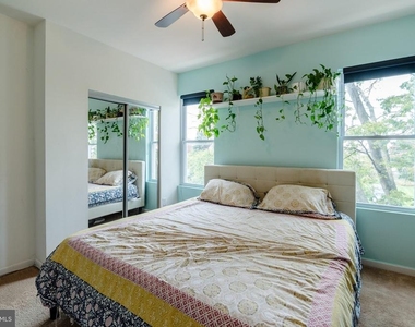 2627 E Thompson Street - Photo Thumbnail 11