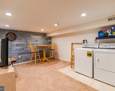 2627 E Thompson Street - Photo Thumbnail 19