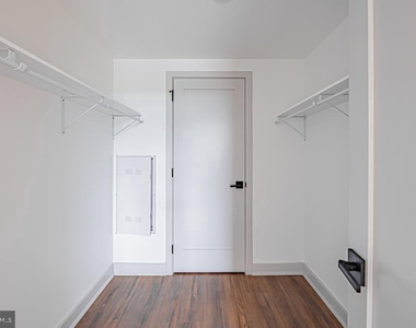 5001 Umbria Street - Photo Thumbnail 9