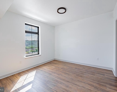 5001 Umbria Street - Photo Thumbnail 6
