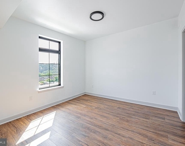 5001 Umbria Street - Photo Thumbnail 5