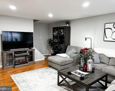 607 607 Edison Avenue - Photo Thumbnail 2