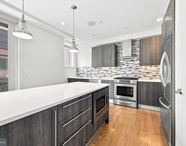 138-40 N Front Street - Photo Thumbnail 6