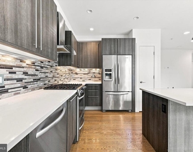 138-40 N Front Street - Photo Thumbnail 5