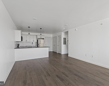 404 Fountain Street - Photo Thumbnail 5