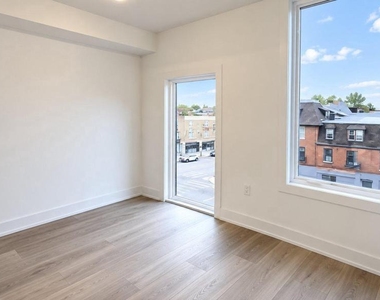 5200 Chester Avenue - Photo Thumbnail 3
