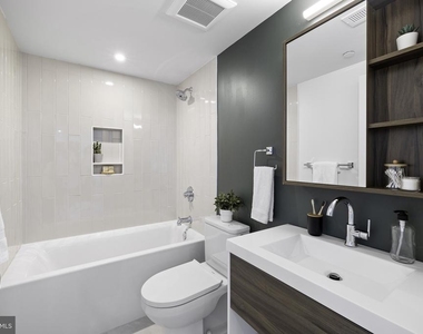 5200 Chester Avenue - Photo Thumbnail 16