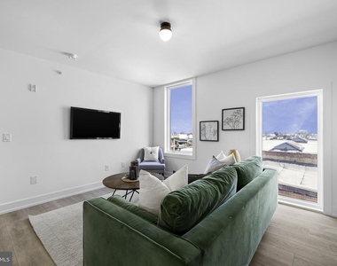 5200 Chester Avenue - Photo Thumbnail 7