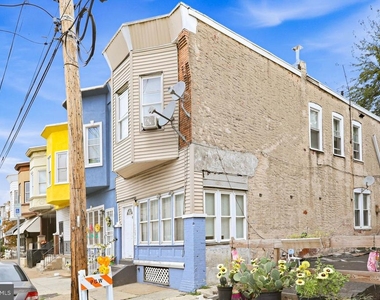 2047 S 60th Street - Photo Thumbnail 12