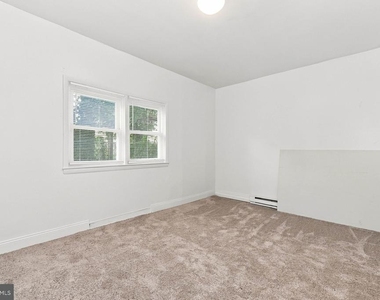 2047 S 60th Street - Photo Thumbnail 9