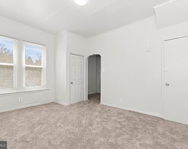2047 S 60th Street - Photo Thumbnail 3