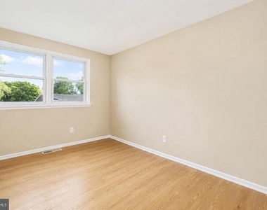 3432 Ashfield Lane - Photo Thumbnail 4