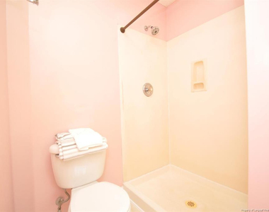 2820 Gross Avenue - Photo Thumbnail 27