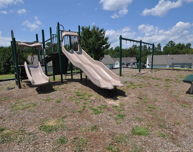 2820 Gross Avenue - Photo Thumbnail 41