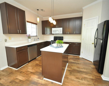 2820 Gross Avenue - Photo Thumbnail 8