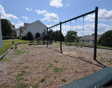 2820 Gross Avenue - Photo Thumbnail 40