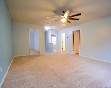 140 Hallow Oak Street - Photo Thumbnail 17