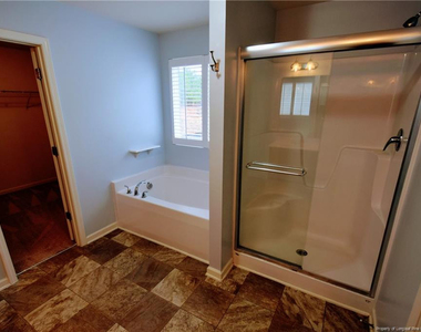 140 Hallow Oak Street - Photo Thumbnail 27