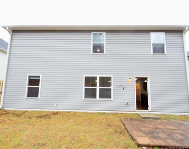 140 Hallow Oak Street - Photo Thumbnail 33