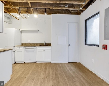 1737 N Howard Street - Photo Thumbnail 24