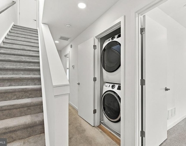 3115 Riseview Lane - Photo Thumbnail 20
