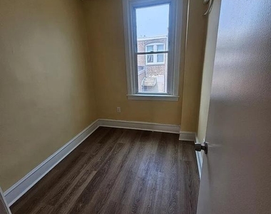 2126 S Norwood Street - Photo Thumbnail 8