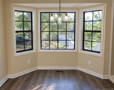 737 Maxine Street - Photo Thumbnail 7