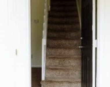 6635 Abbey Lane - Photo Thumbnail 2