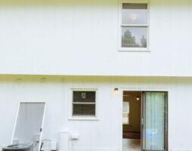 6635 Abbey Lane - Photo Thumbnail 13