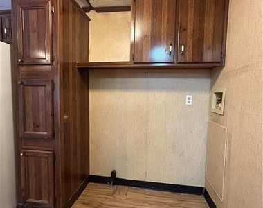 114 Plymouth Way - Photo Thumbnail 8