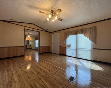 114 Plymouth Way - Photo Thumbnail 2