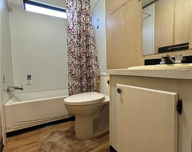 114 Plymouth Way - Photo Thumbnail 9