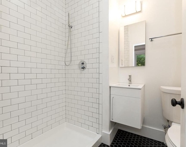 2434 E Dauphin Street - Photo Thumbnail 14