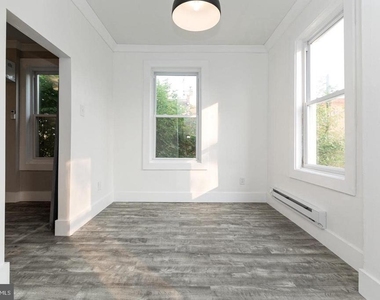 2434 E Dauphin Street - Photo Thumbnail 12