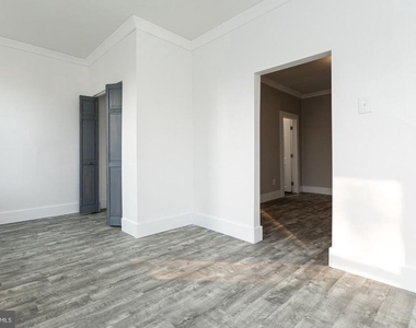 2434 E Dauphin Street - Photo Thumbnail 8