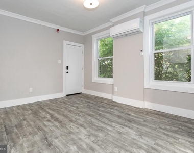 2434 E Dauphin Street - Photo Thumbnail 6