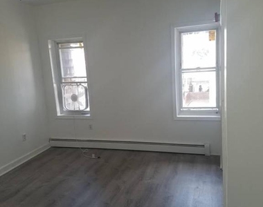 4620 Unruh Avenue - Photo Thumbnail 5