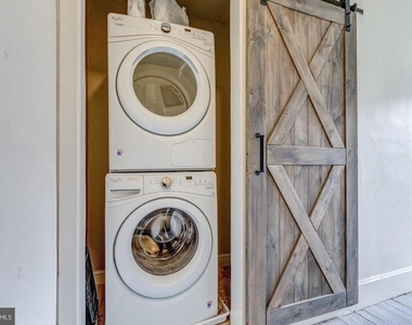 2434 E Dauphin Street - Photo Thumbnail 15