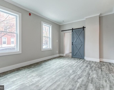 2434 E Dauphin Street - Photo Thumbnail 11