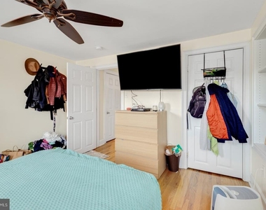 824 N Judson Street - Photo Thumbnail 20