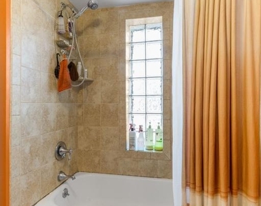 824 N Judson Street - Photo Thumbnail 14