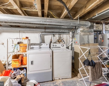 824 N Judson Street - Photo Thumbnail 11