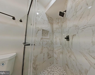 1822 Ridge Avenue - Photo Thumbnail 17
