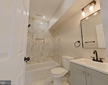 1822 Ridge Avenue - Photo Thumbnail 14