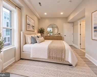 1822 Ridge Avenue - Photo Thumbnail 3